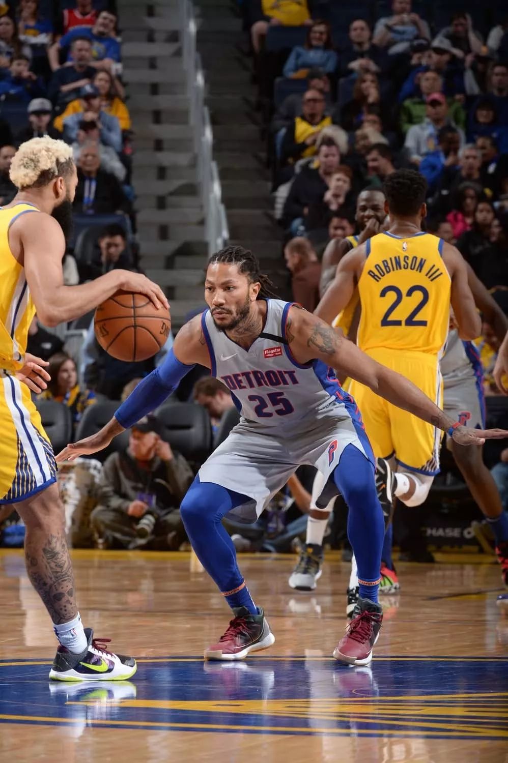 新人内线杨 新人内线杨